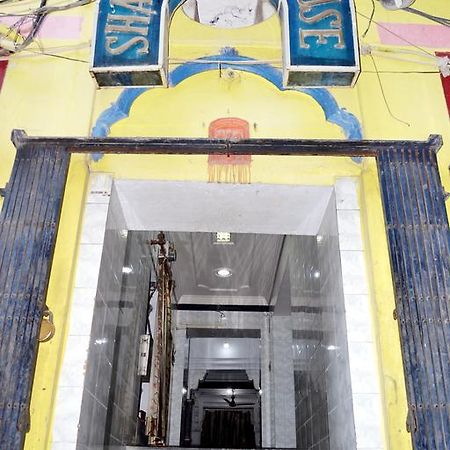 Grg Shanti Guest House Varanasi Near Manikarnika Ghat المظهر الخارجي الصورة