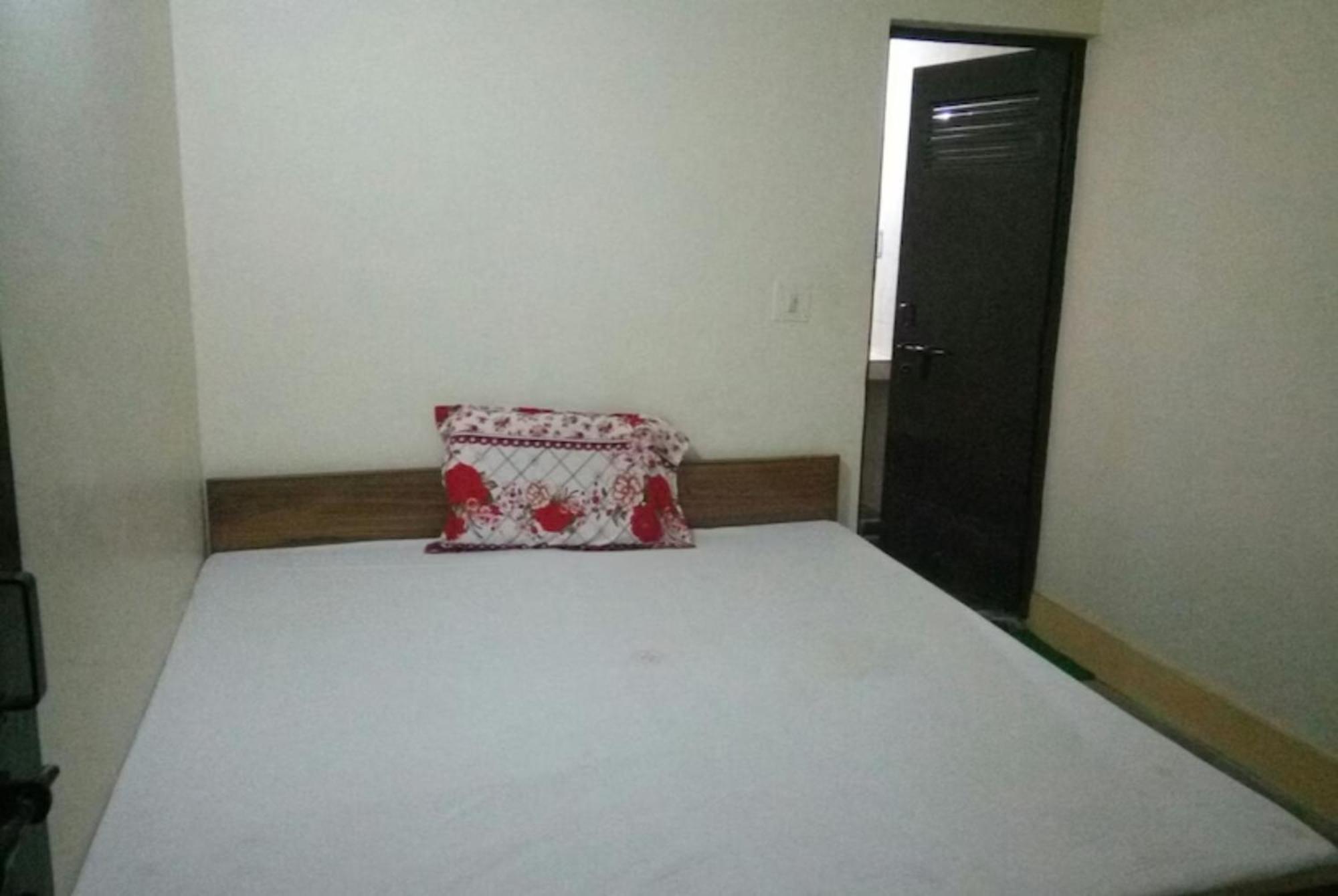 Grg Shanti Guest House Varanasi Near Manikarnika Ghat المظهر الخارجي الصورة