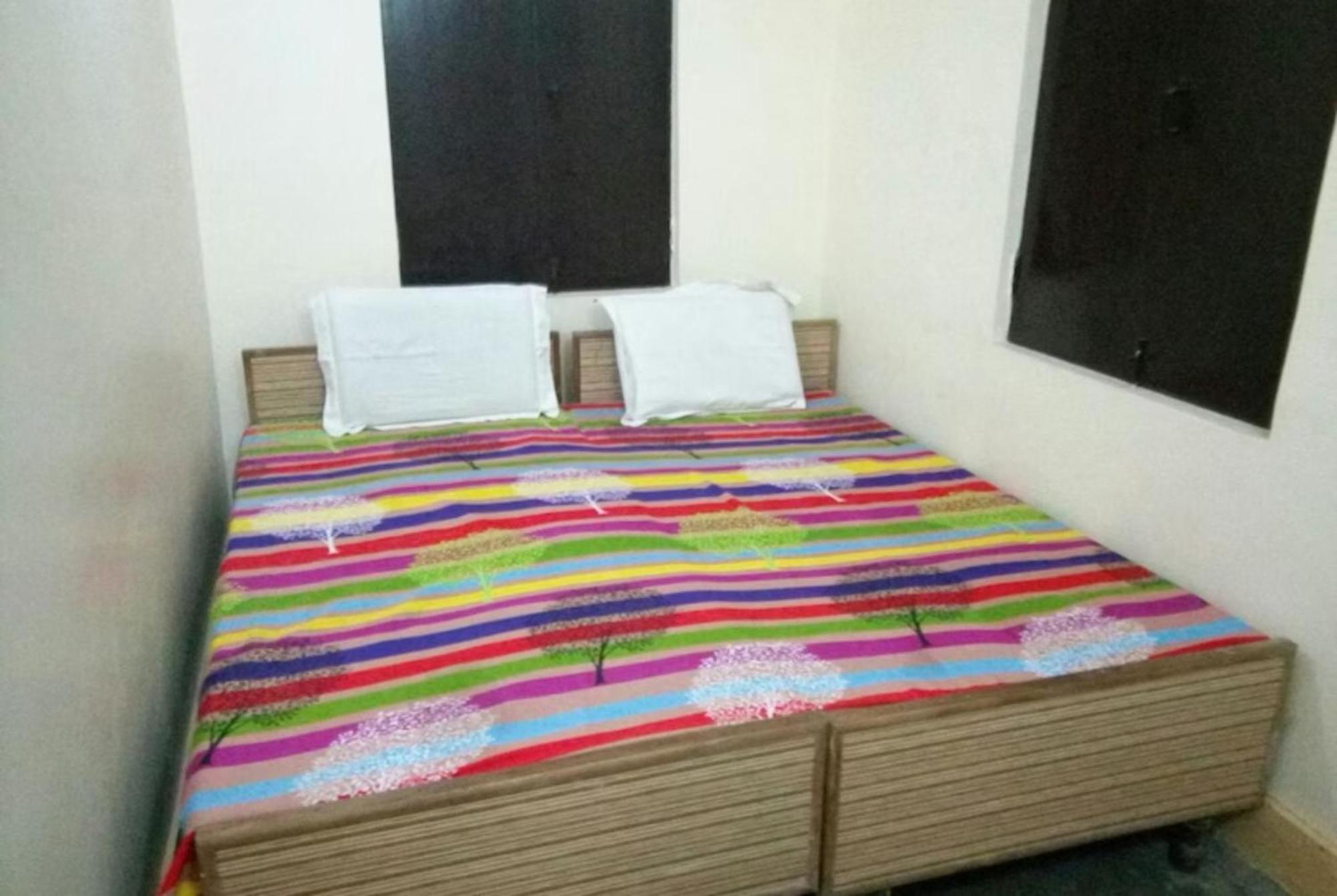 Grg Shanti Guest House Varanasi Near Manikarnika Ghat المظهر الخارجي الصورة