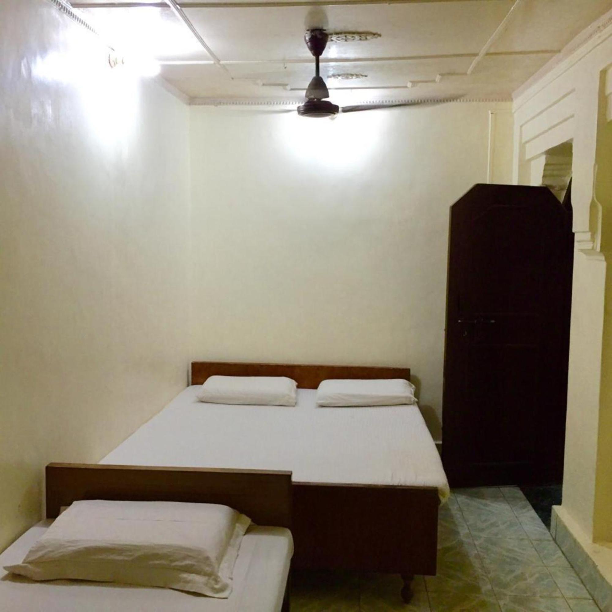 Grg Shanti Guest House Varanasi Near Manikarnika Ghat المظهر الخارجي الصورة