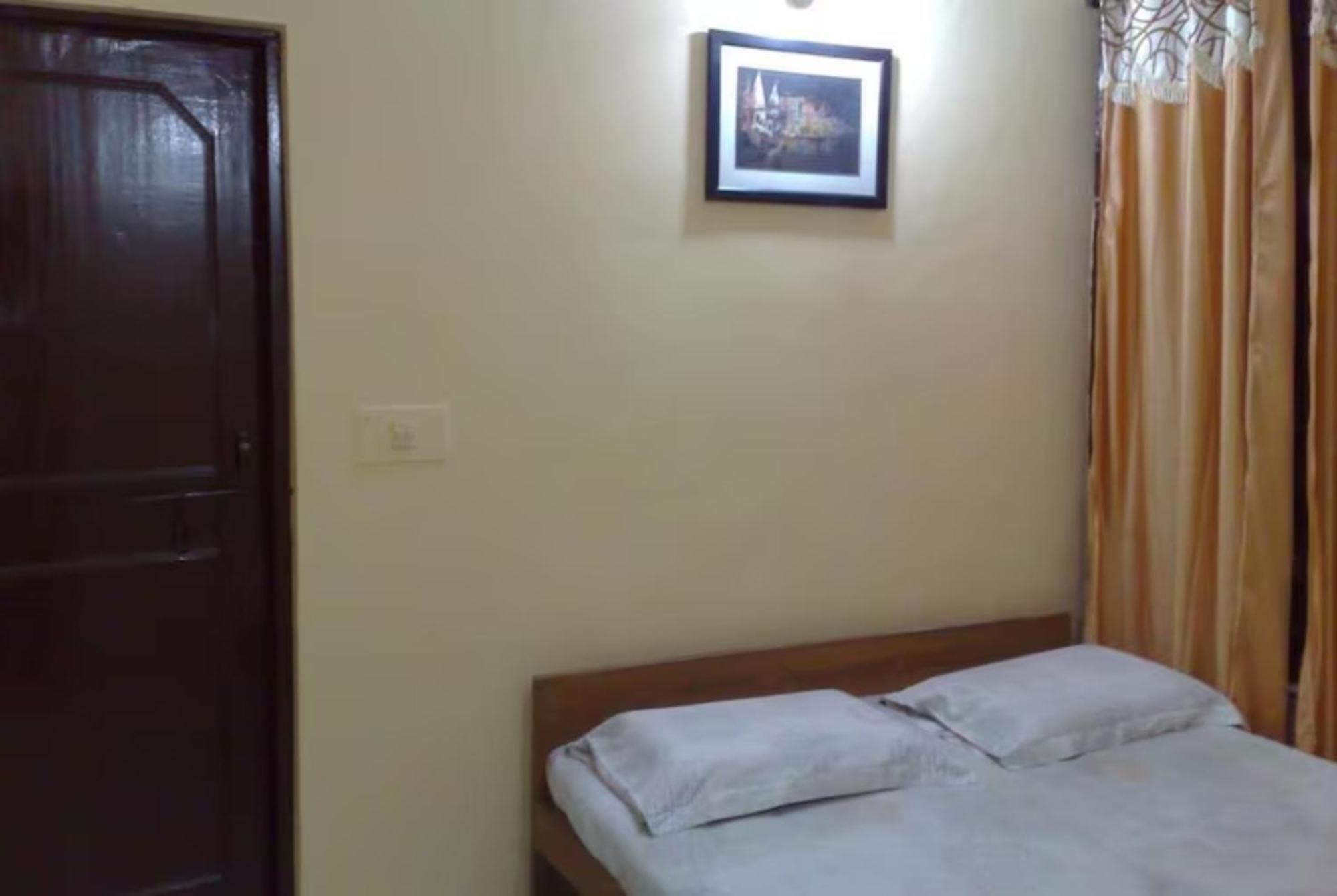 Grg Shanti Guest House Varanasi Near Manikarnika Ghat المظهر الخارجي الصورة