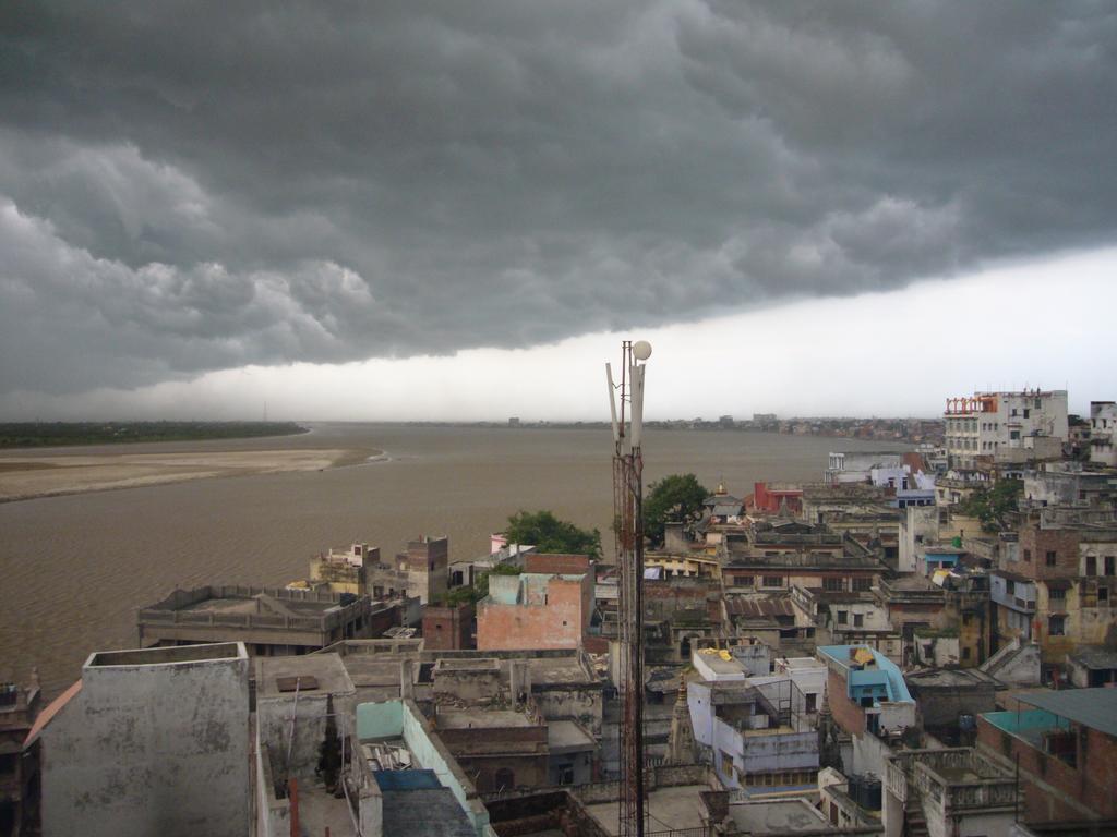 Grg Shanti Guest House Varanasi Near Manikarnika Ghat المظهر الخارجي الصورة