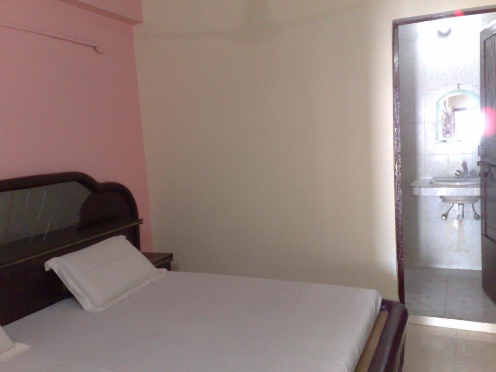 Grg Shanti Guest House Varanasi Near Manikarnika Ghat المظهر الخارجي الصورة
